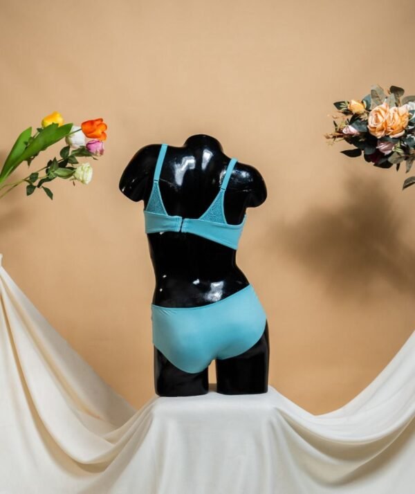 Lingerie – Image 2